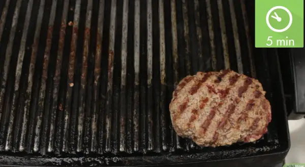 Le secret d'un steak de burger juteux : choix, cuisson, astuces.