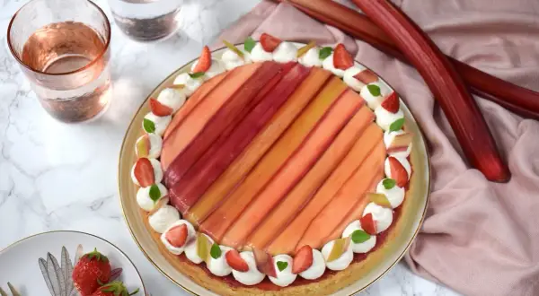 Rhubarbe en dessert : maîtrisez-la pour des créations exquises