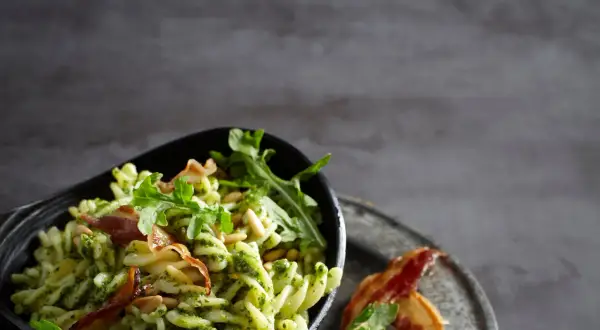 Pâtes au Pesto Maison : Recette Facile, Astuces & Variations Créatives