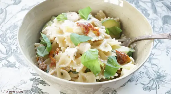 Salade de pâtes poulet : recettes faciles et secrets pour la réussir