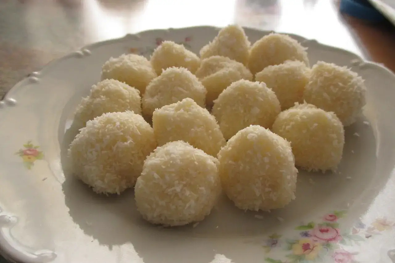 Différentes formes de noix de coco pour la pâtisserie