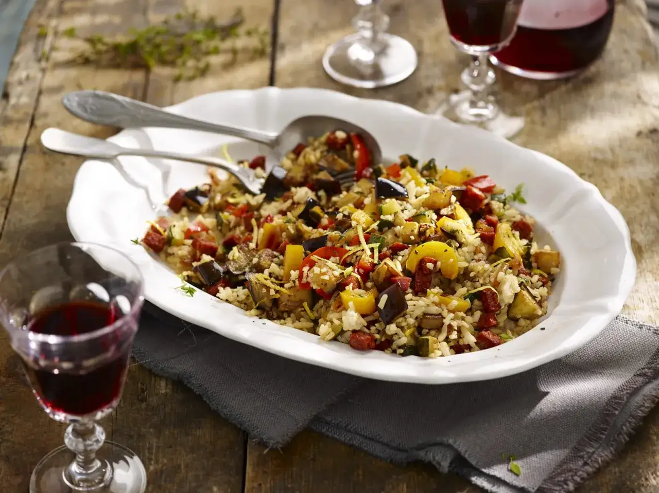 salade de riz méditerranéenne saine