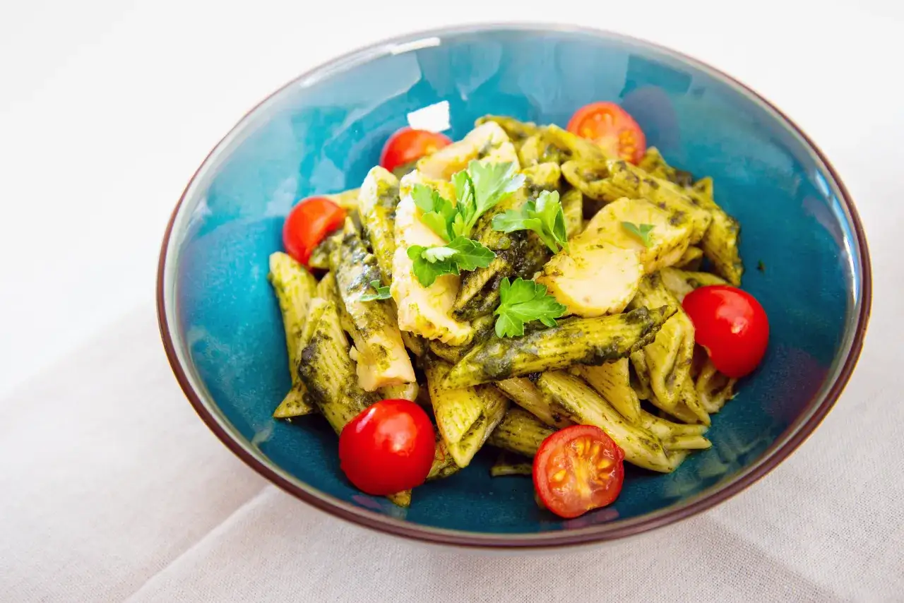 Préparation pâtes pesto poulet